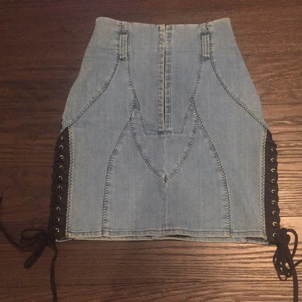 Dolce and Gabbana jean lace up detail skirt